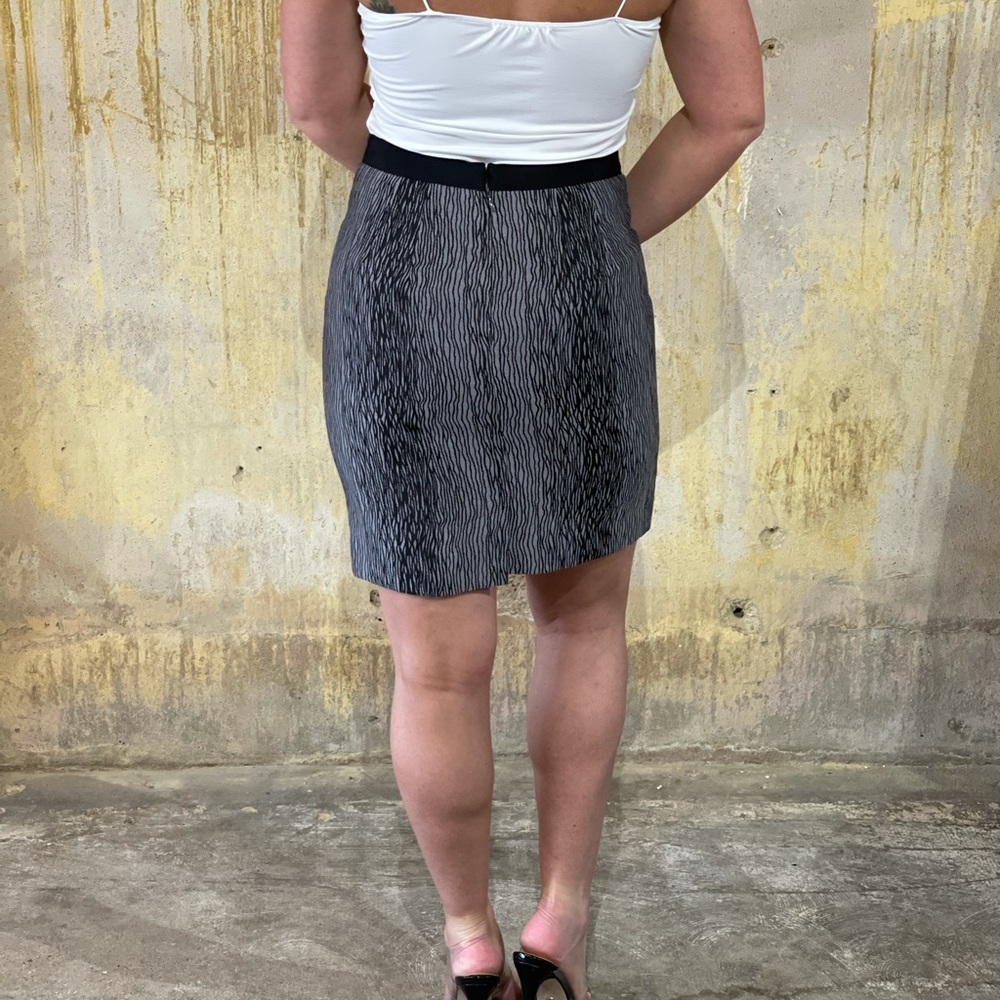 Ann Taylor Petite Grey and Black Skirt - Picture 10 of 12